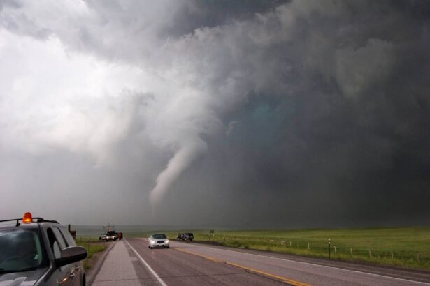 Devastating Tornado Strikes Aumsville, Oregon, Damaging Buildings