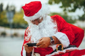 NORAD Tracks Santa A Hi Tech Christmas Tradition